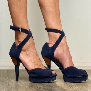 Never been worn Navy blue Prada Heels